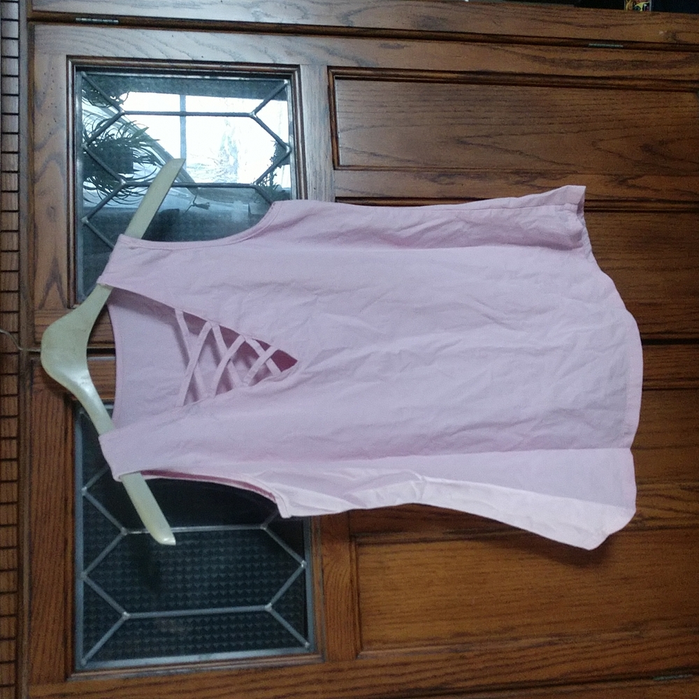 Sleeveless stretch top